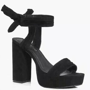 NIB Bebo by Nasty Gal Carrie Strappy Black Vegan Heel Sandal Stiletto Sz 8 US